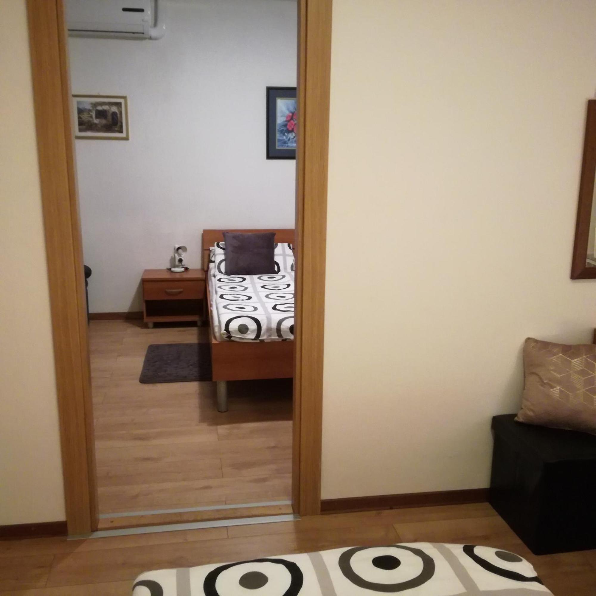 Rooms Kapelj Postojna Chambre photo